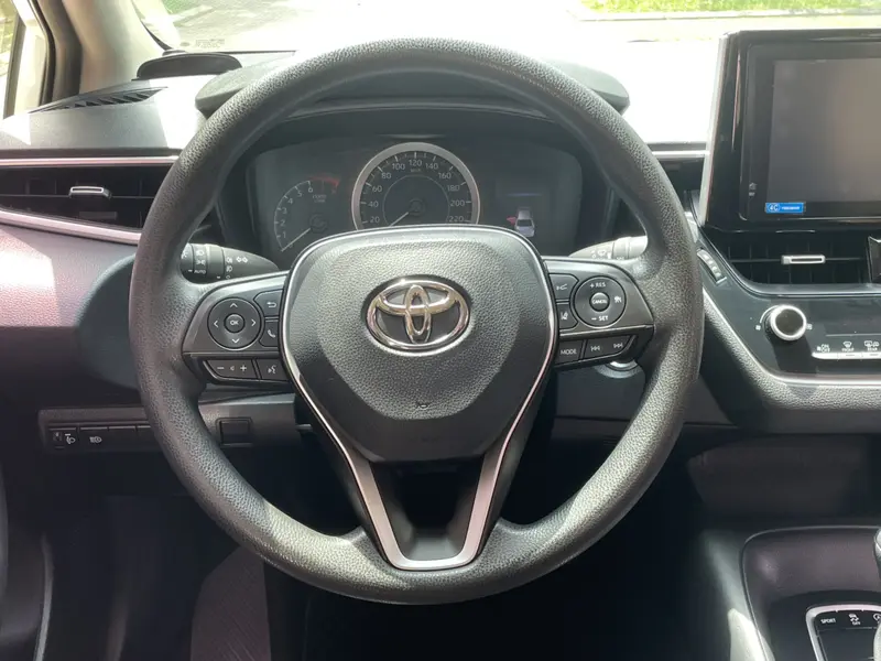 Toyota Corolla — фото 11