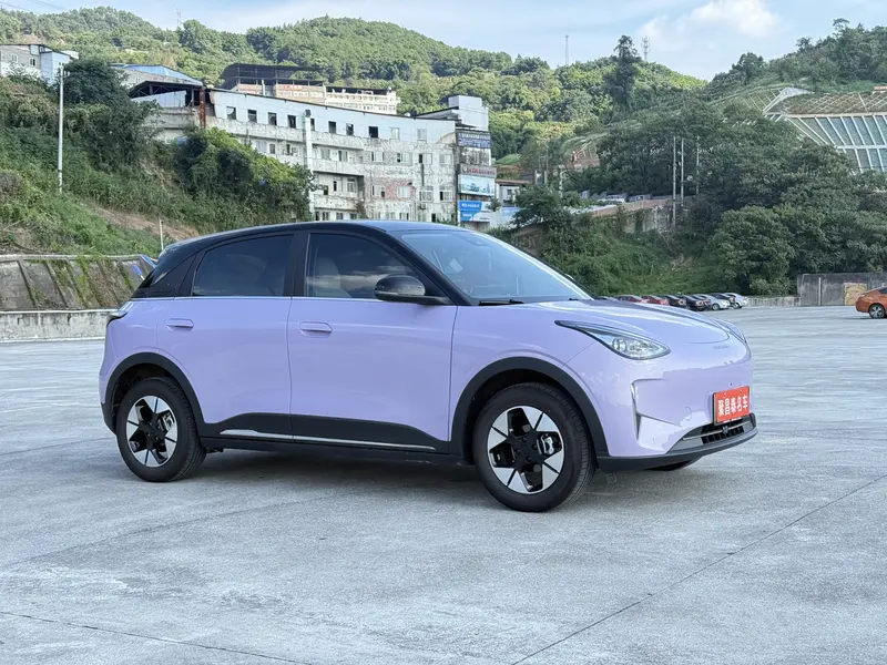 Geely Galaxy Starwish — фото 3