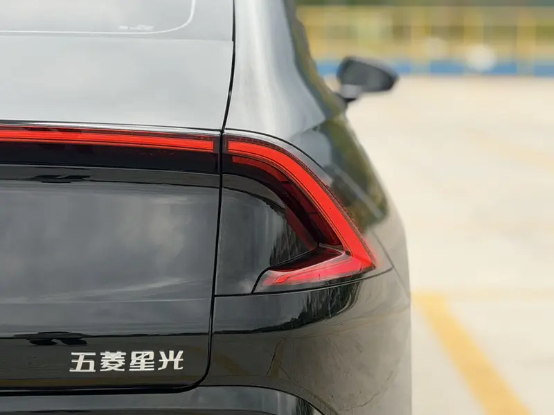 Wuling Starlight — фото 10