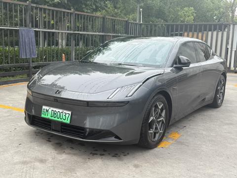 Lynk & Co Z10