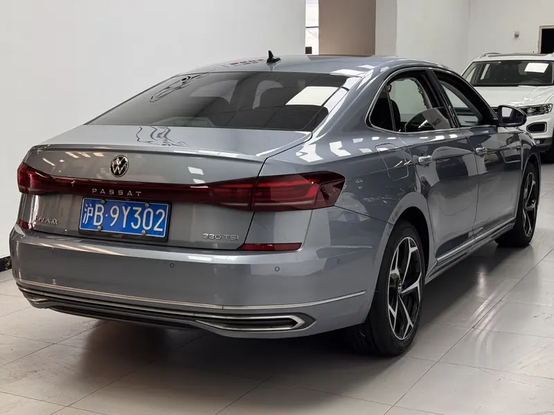 Volkswagen Passat — фото 6