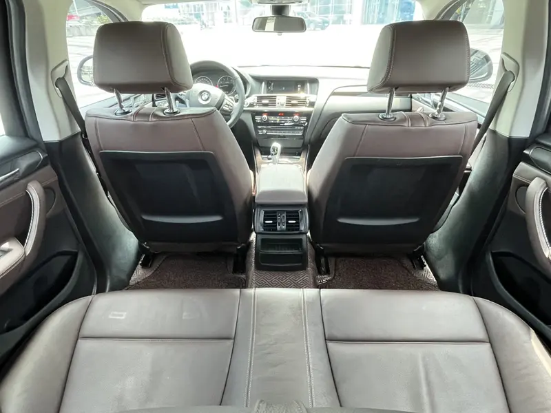 BMW X4 xDrive20i X — фото 12