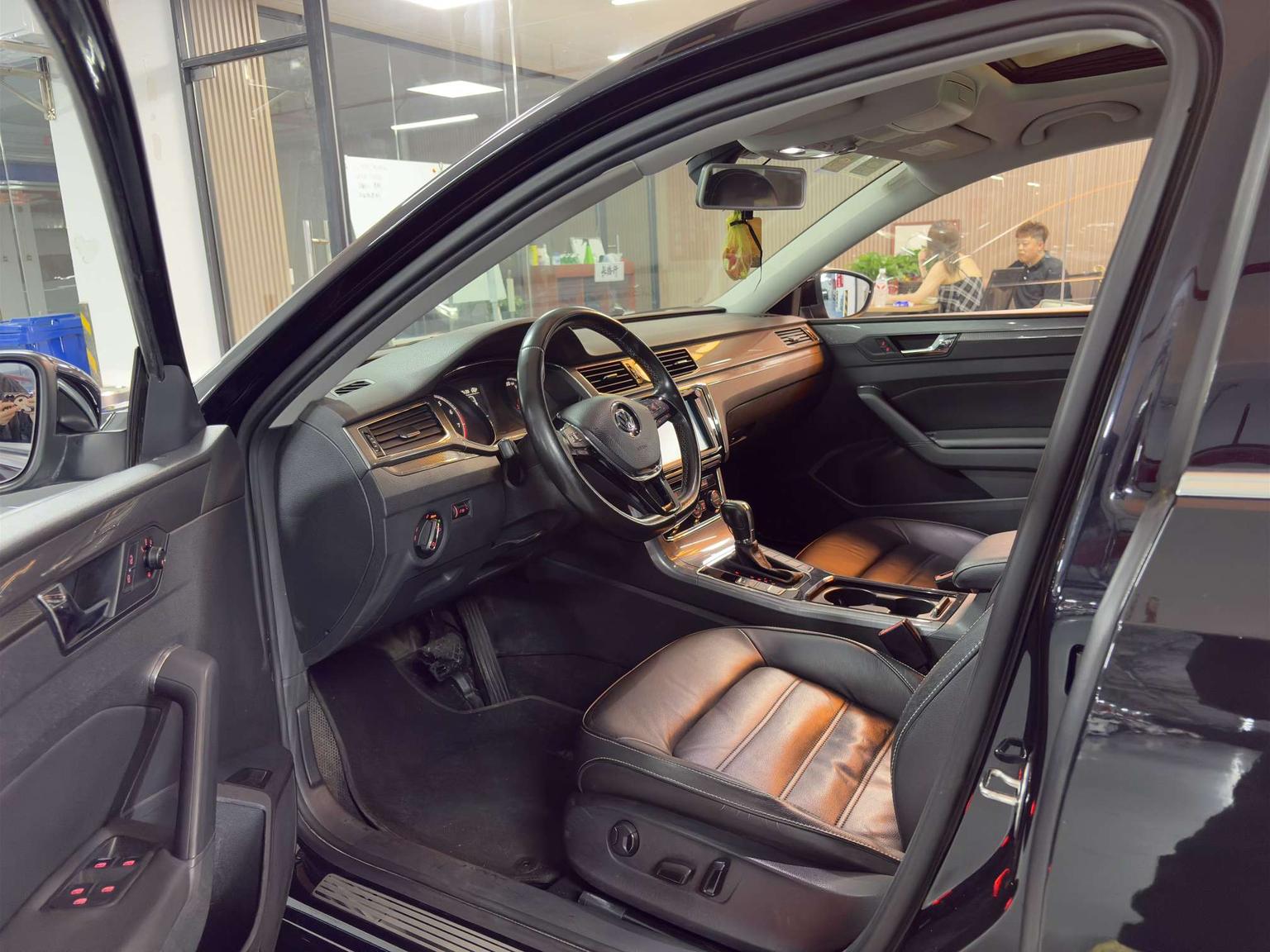 Volkswagen Passat 2017 330TSI DSG