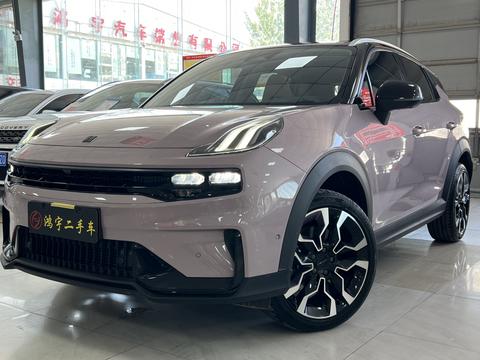 Lynk & Co 06