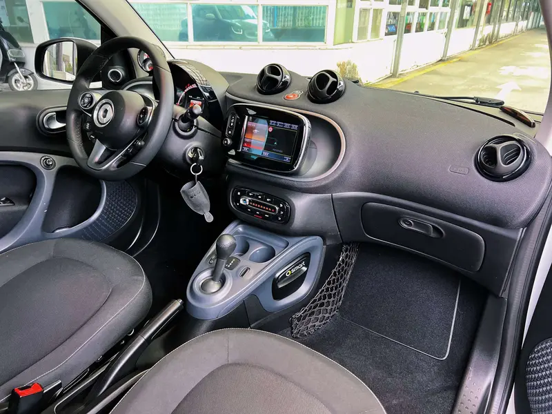 Smart fortwo 1.0 L 52 Special Edition V — фото 8