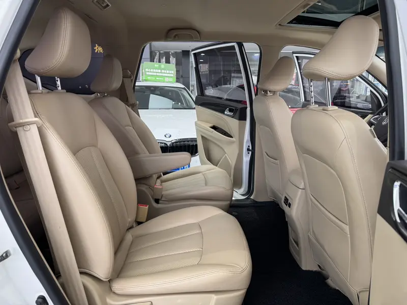 Baojun 730 1.5 T MT Luxury 7 — фото 16