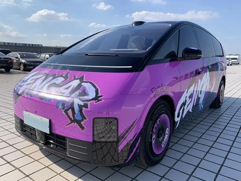 Li Auto MEGA