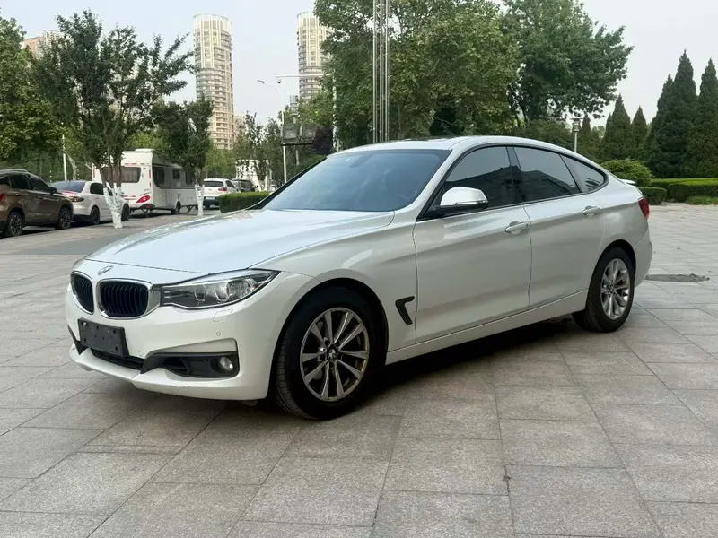 BMW 3 GT 320i