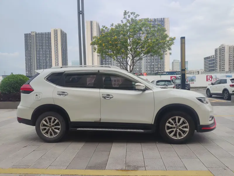 Nissan X-Trail 2.0L CVT комфорт 2WD — фото 5