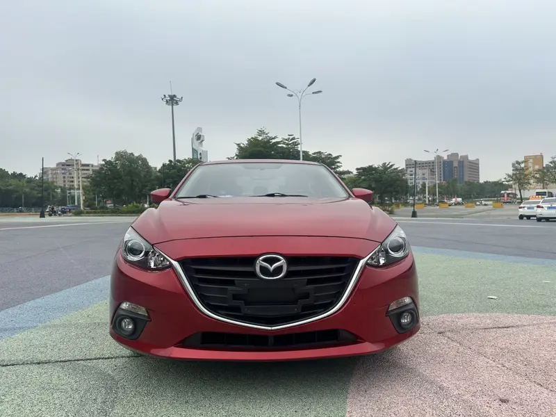 Mazda 3 Axela — фото 2