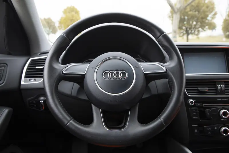 Audi Q5 40 TFSI базовая — фото 11