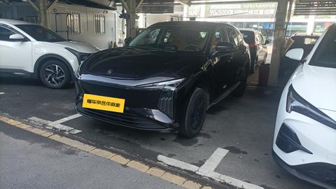 Автомобиль #1316219 T5 2026 530km Premium
