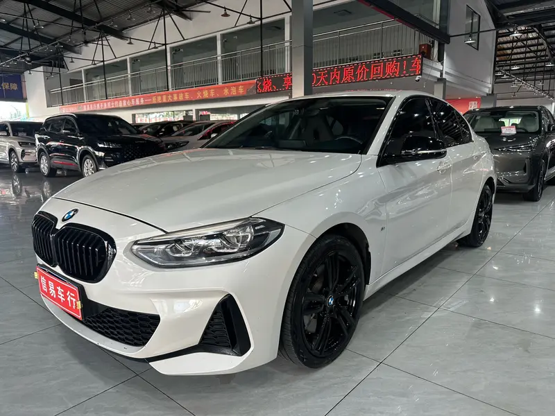 BMW 1 Series — фото 1
