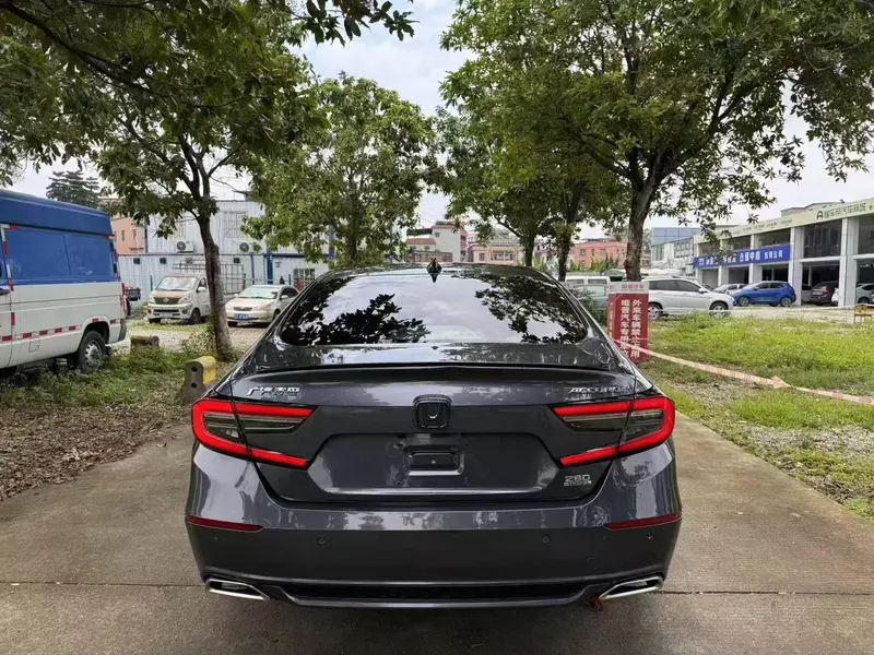 Honda Accord — фото 5