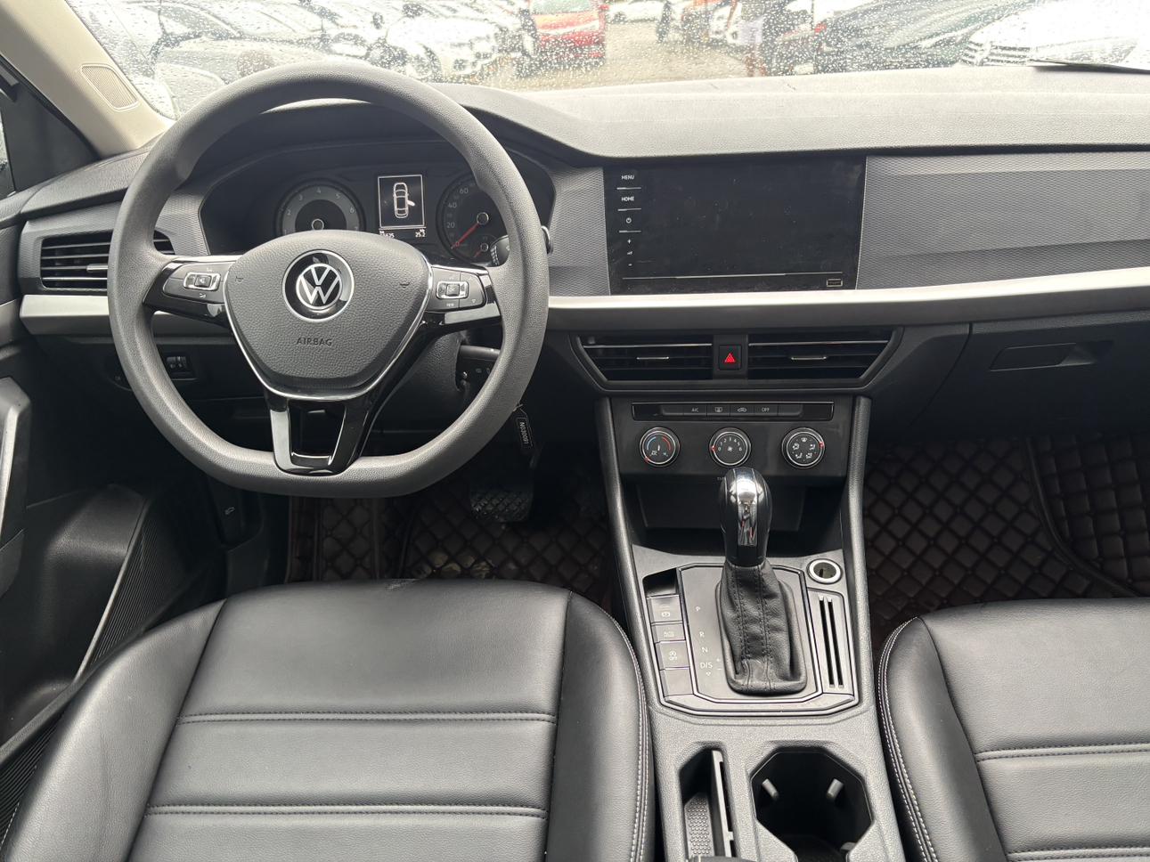 Volkswagen Lavida: фотография 7 из 17