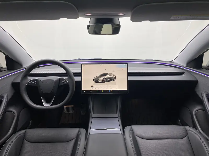 Tesla Model 3 — фото 14