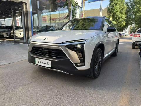 Nio ES8