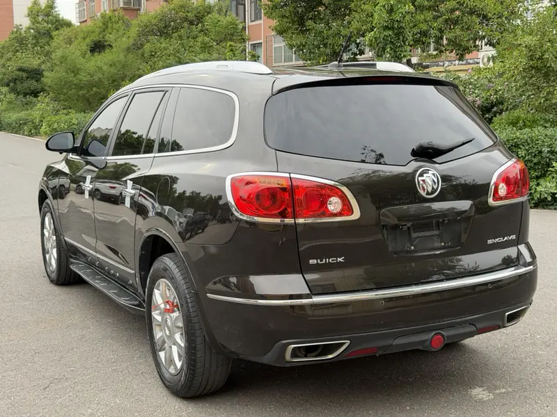 Buick Enclave — фото 5