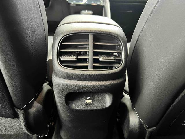 Hyundai Elantra id 4387335 из Китая 18