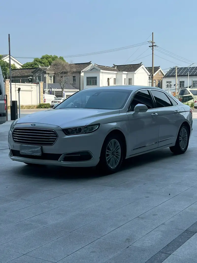 Ford Taurus