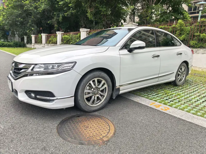 Honda Spirior — фото 1
