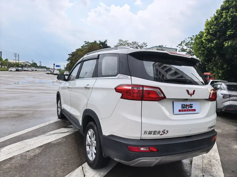 Wuling Hongguang S3 — фото 5