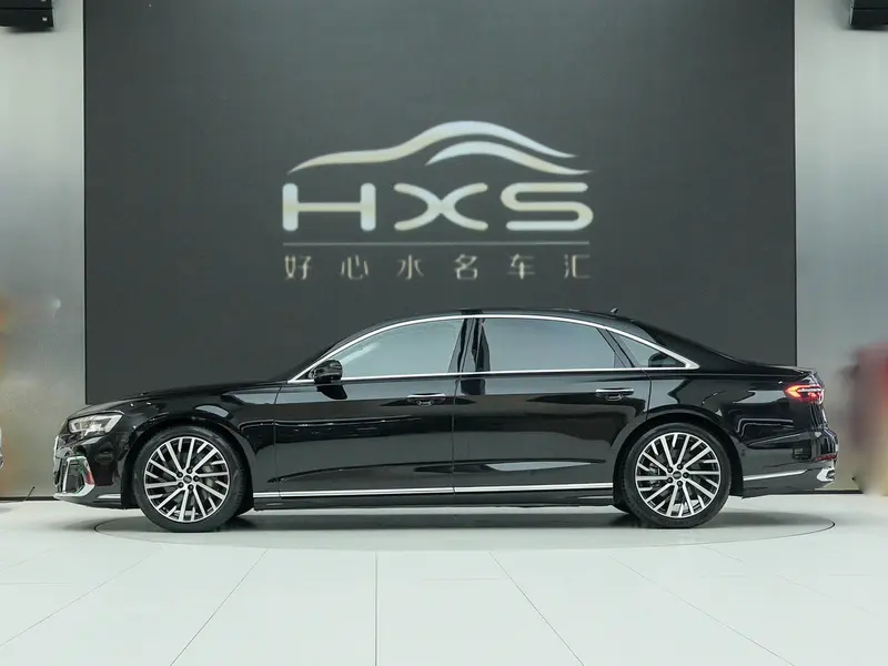 Audi A8 — фото 3