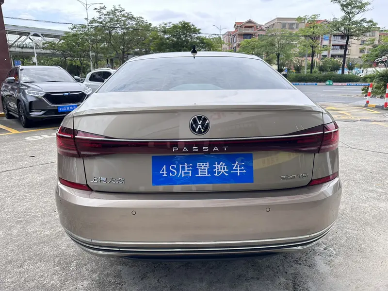 Volkswagen Passat — фото 6