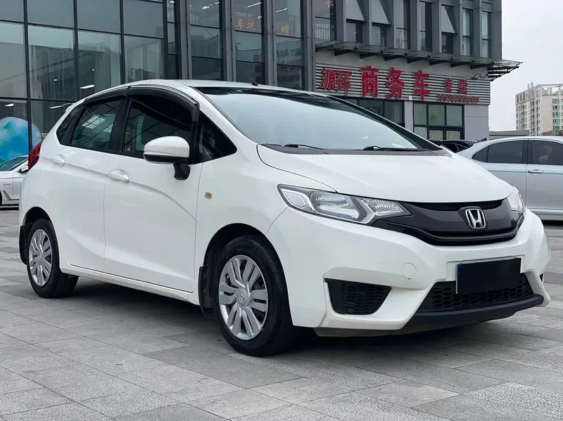 Honda Fit — фото 3