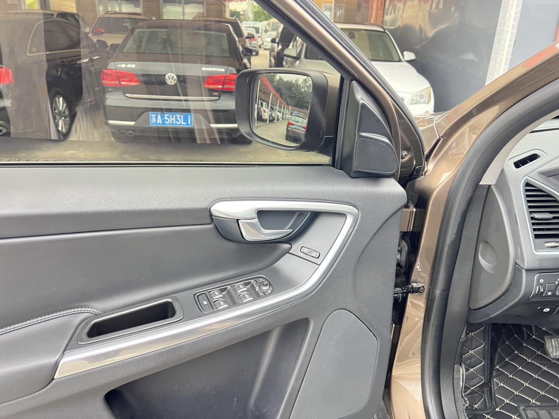 Volvo XC60 2017 T5