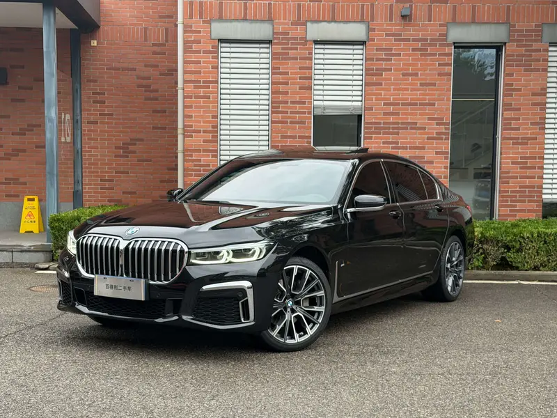 BMW 7 740 Li M Sport Package — фото 1