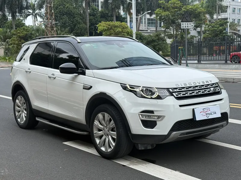 Land Rover Discovery Sport 2.0T HSE LUXURY — фото 3