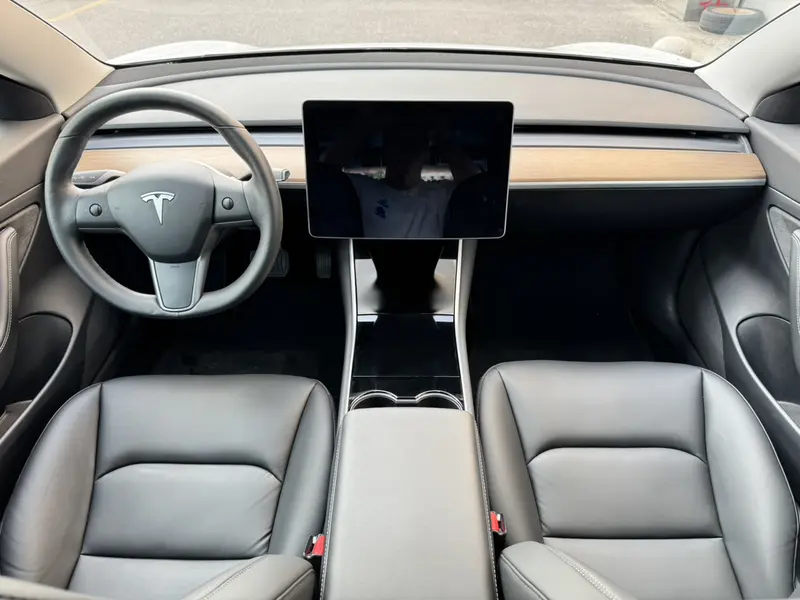 Tesla Model 3 RWD — фото 9