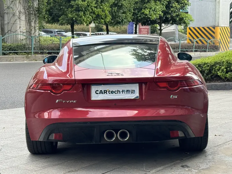 Jaguar F-TYPE — фото 5