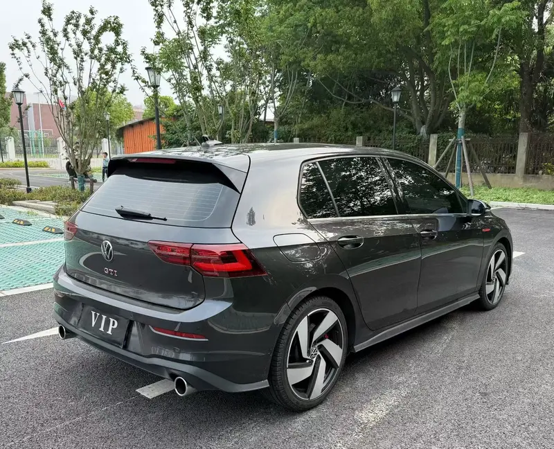 Volkswagen Golf GTI — фото 5