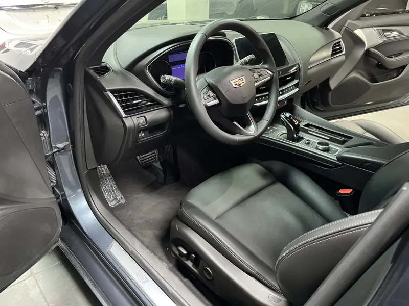 Cadillac CT5 — фото 7