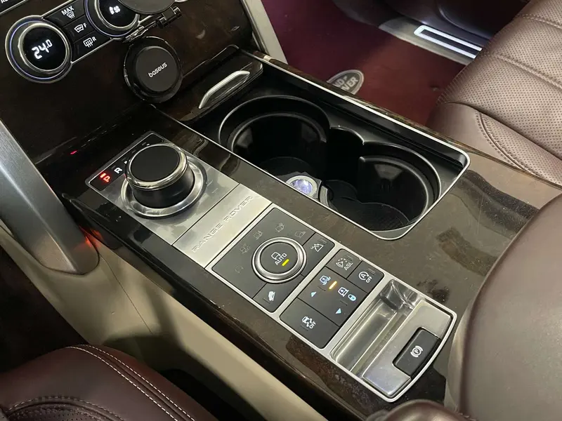 Land Rover Range Rover — фото 16