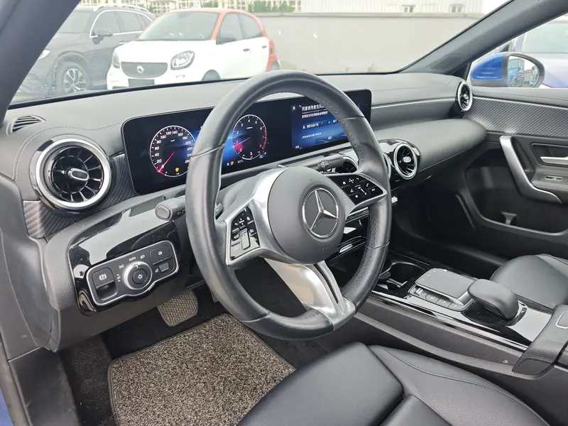 Mercedes-Benz A-Class — фото 10