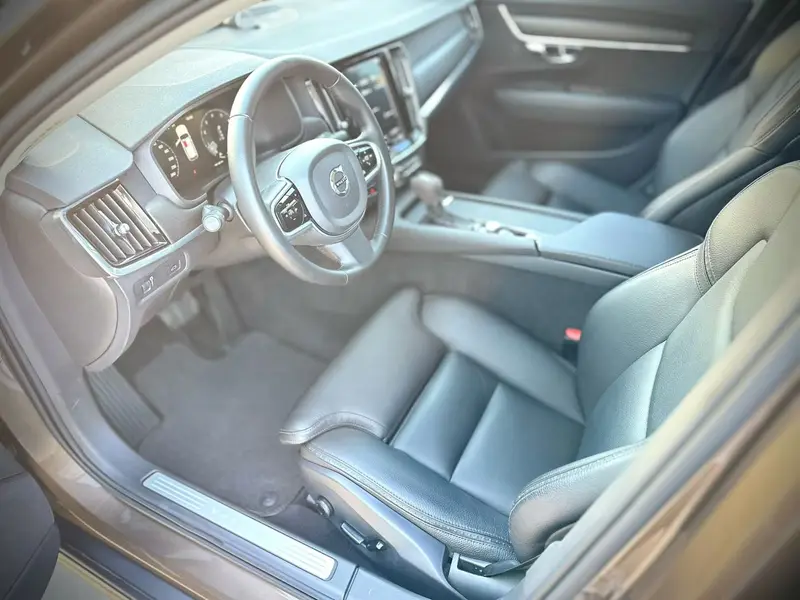 Volvo V 90 Cross Country T 5 AWD — фото 7