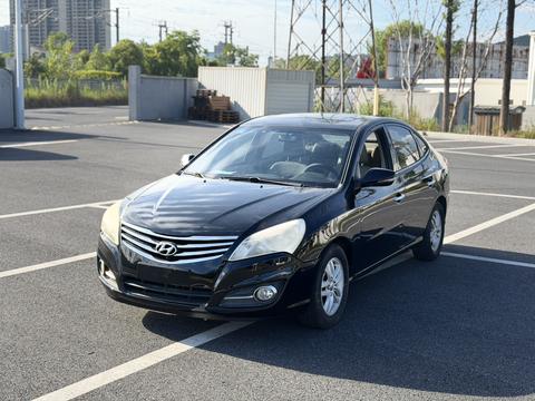 Hyundai Elantra 2011 1.6L AT Luxury
