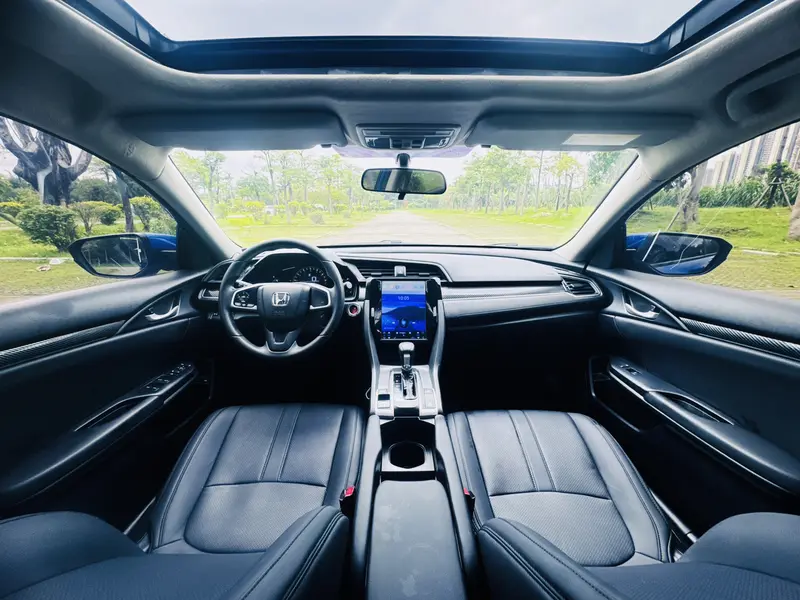 Honda Civic — фото 11