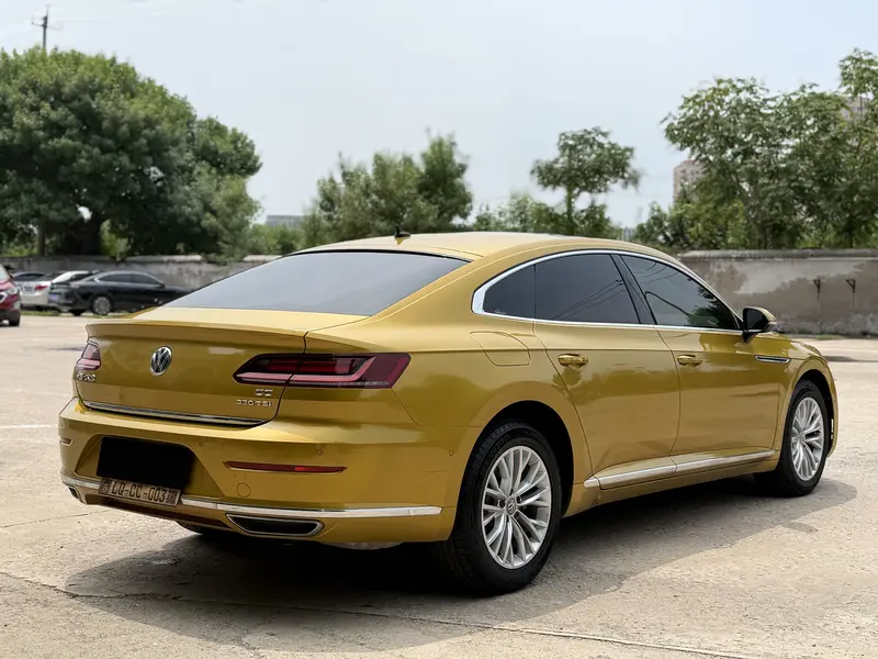 Volkswagen CC — фото 6
