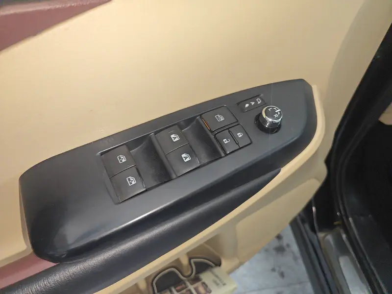 Toyota Highlander — фото 15