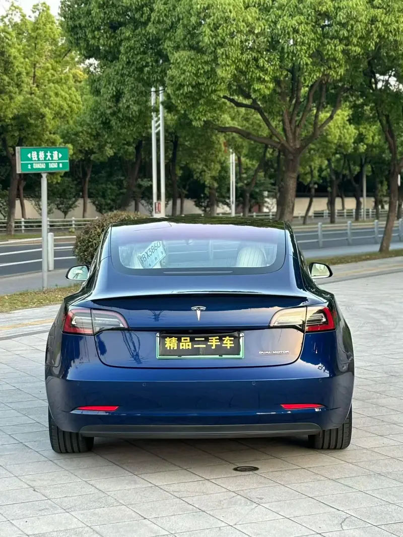 Tesla Model 3 — фото 5
