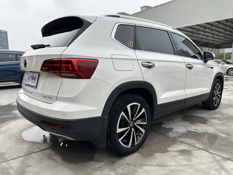 Volkswagen Tharu — фото 4