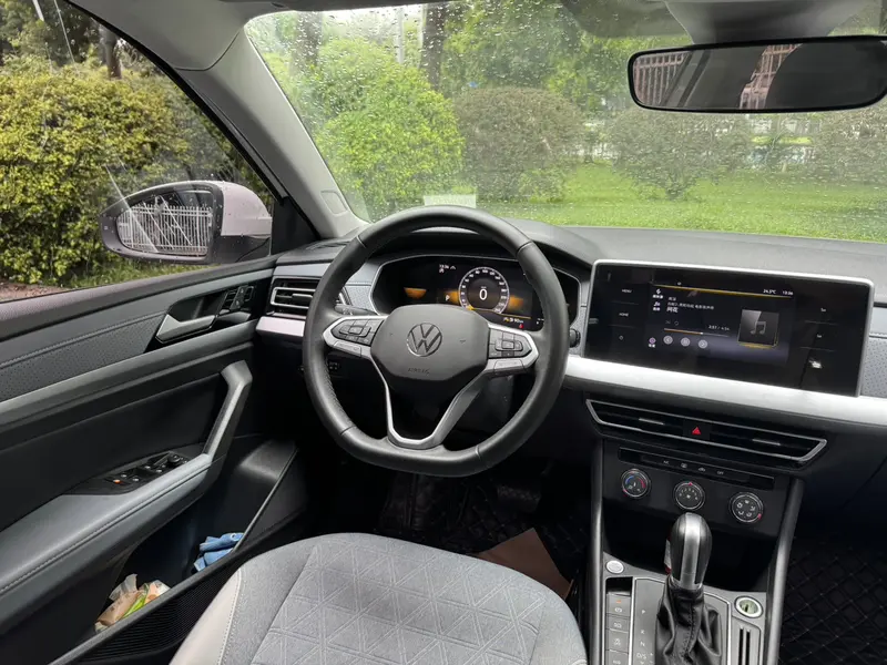 Volkswagen Lavida 300 TSI DSG — фото 11
