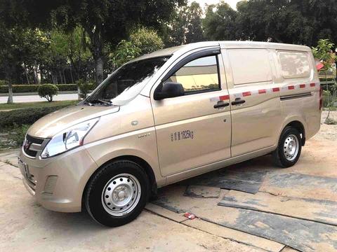 Wuling Rongguang V, 2018 год