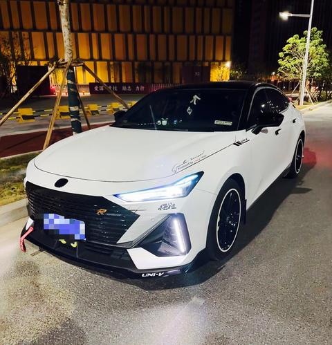 Changan UNI-V