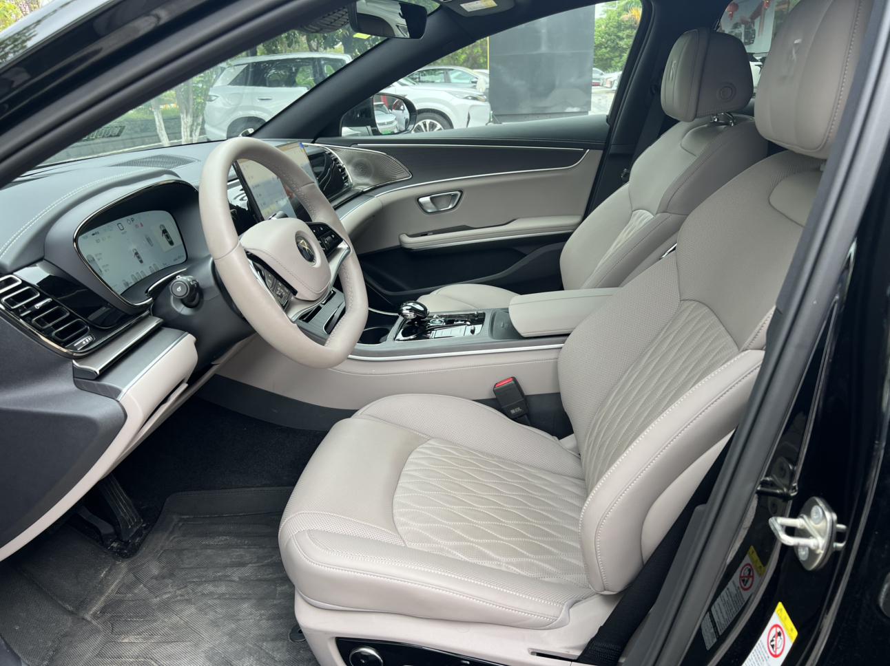 BYD Han DM 2025 Smart Drive DM-i 125KM Flagship