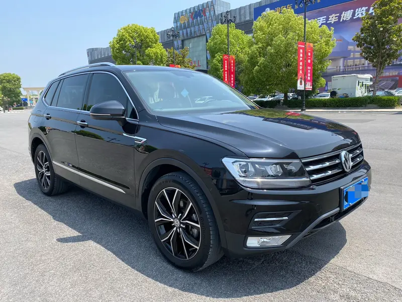 Volkswagen Tiguan L — фото 3